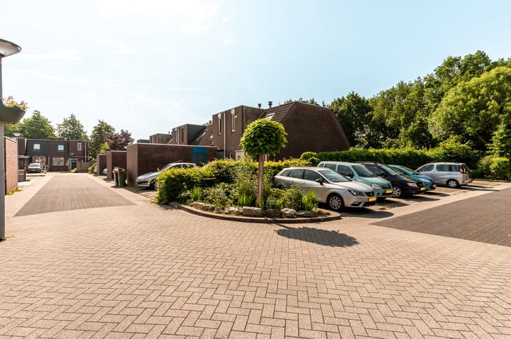 Photo 40 of Purmer 69