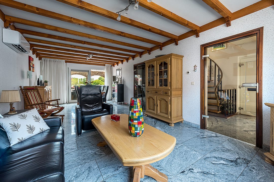 Foto 8 van Meuserstraat 24