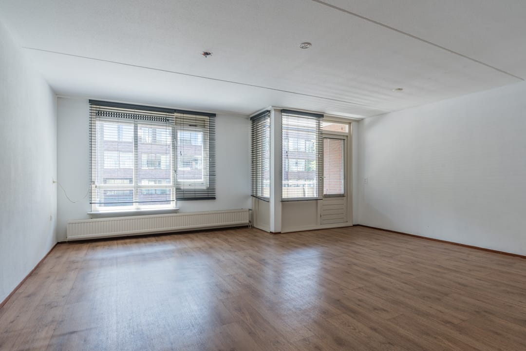 Foto 2 van Valkenierstraat 25-A