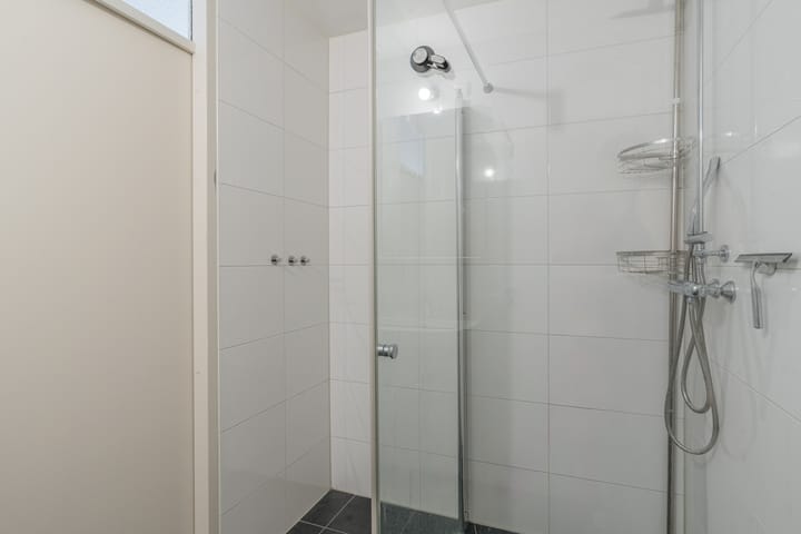 Foto 20 van Valkenierstraat 25-A