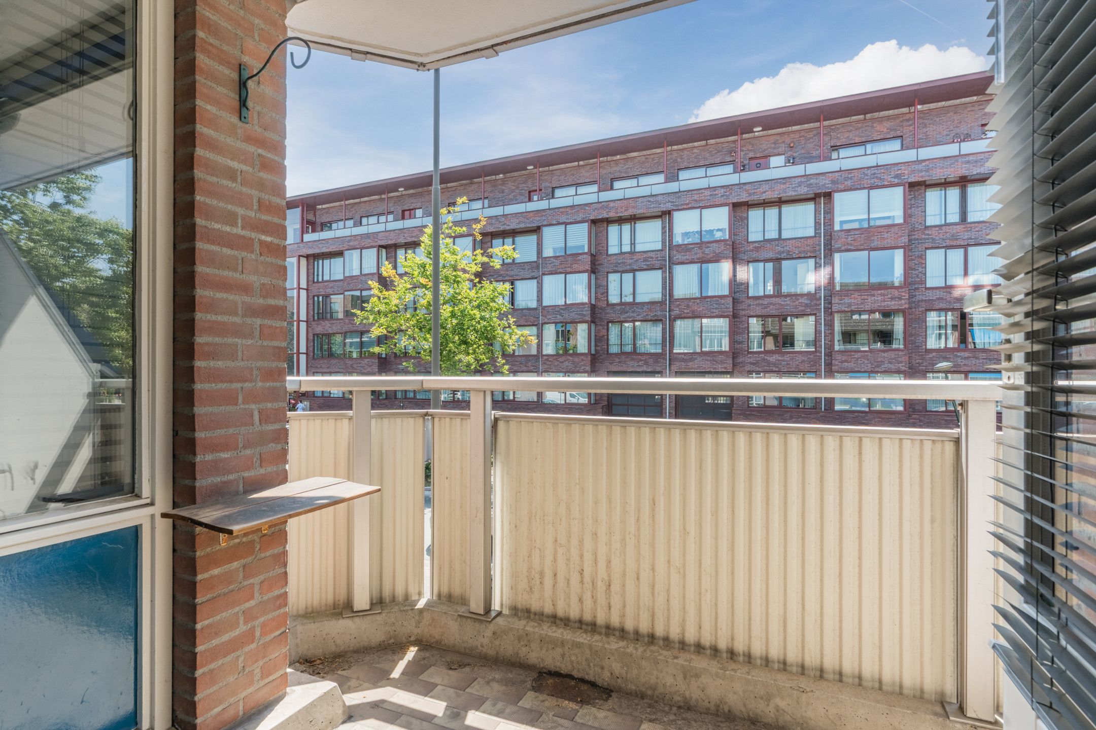 Foto 24 van Valkenierstraat 25-A