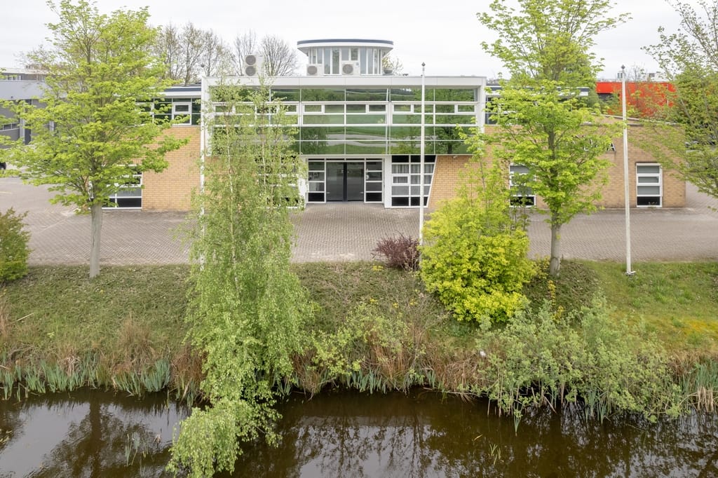 Bekijk foto 4 van Businesspark Friesland-West 45