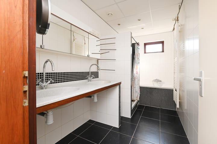 Foto 35 van Planetenweg 11