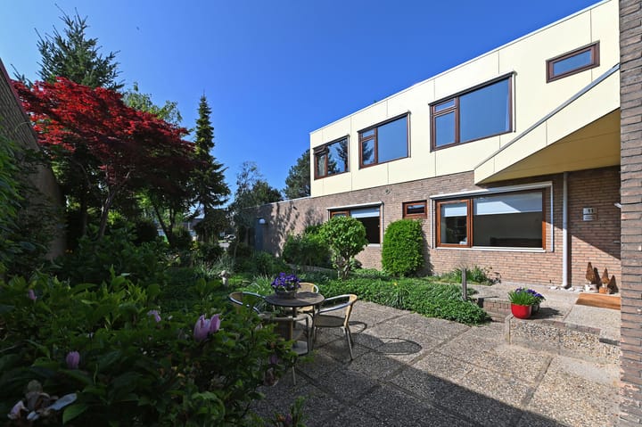 Foto 4 van Planetenweg 11