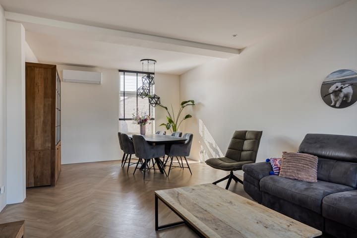 Foto 4 van Poolsplein 4