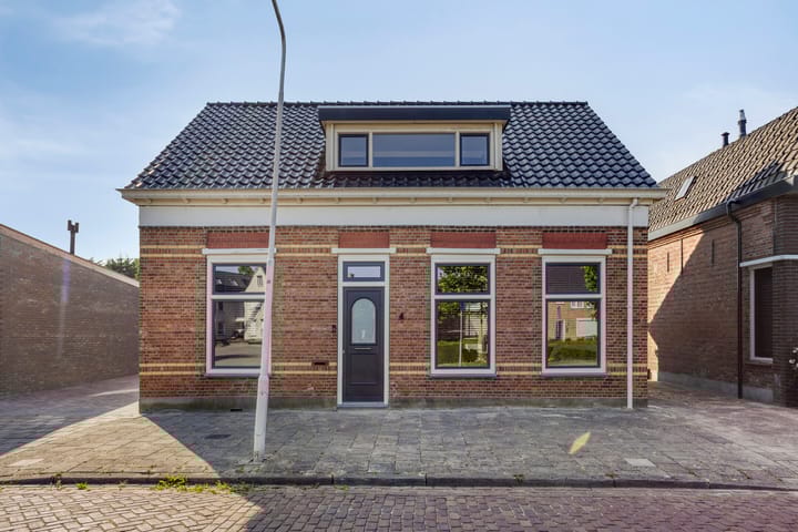 Foto 8 van Poolsplein 4