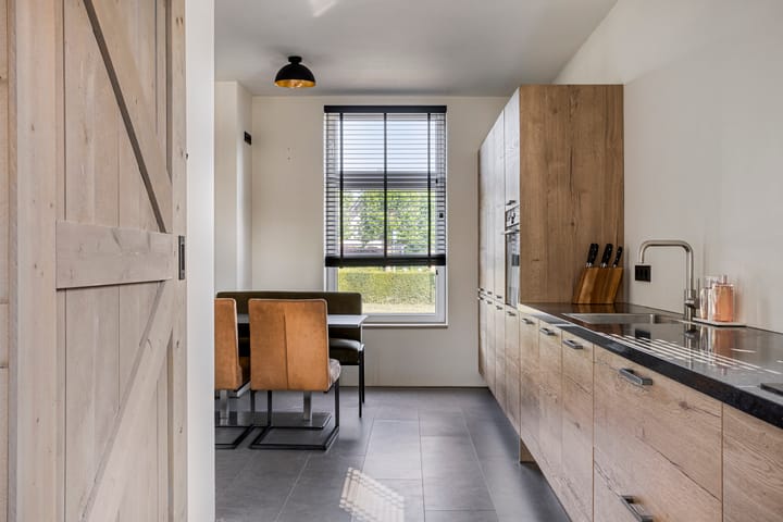 Foto 16 van Poolsplein 4