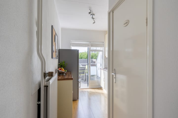 Foto 14 van dr. Schaepmanstraat 8-D