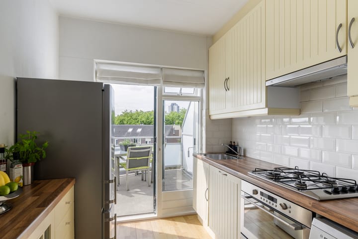 Foto 15 van dr. Schaepmanstraat 8-D