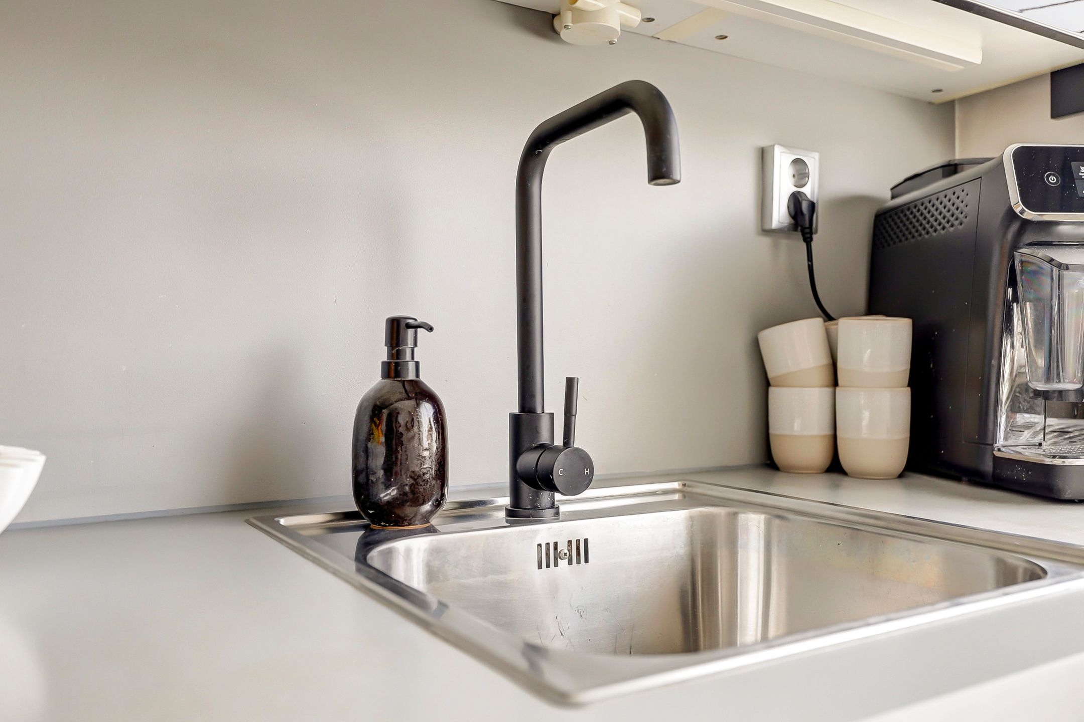 Photo 21 of Kuyperstraat 74