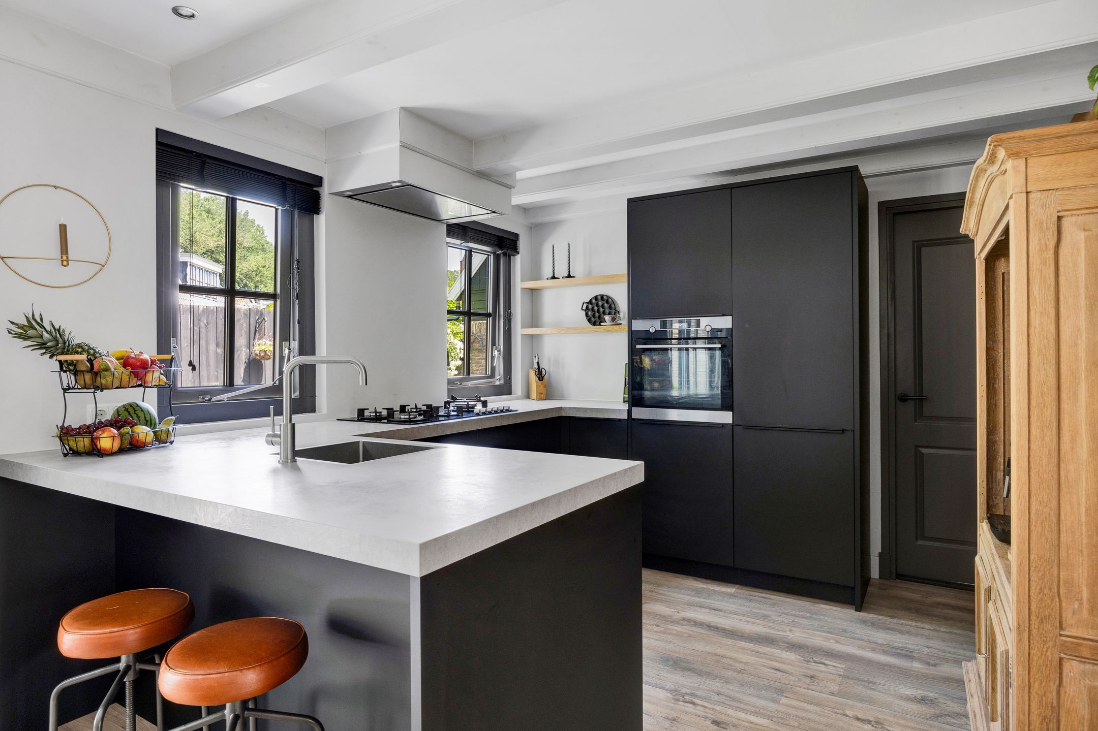 Photo 18 of Dubbelstraat 193