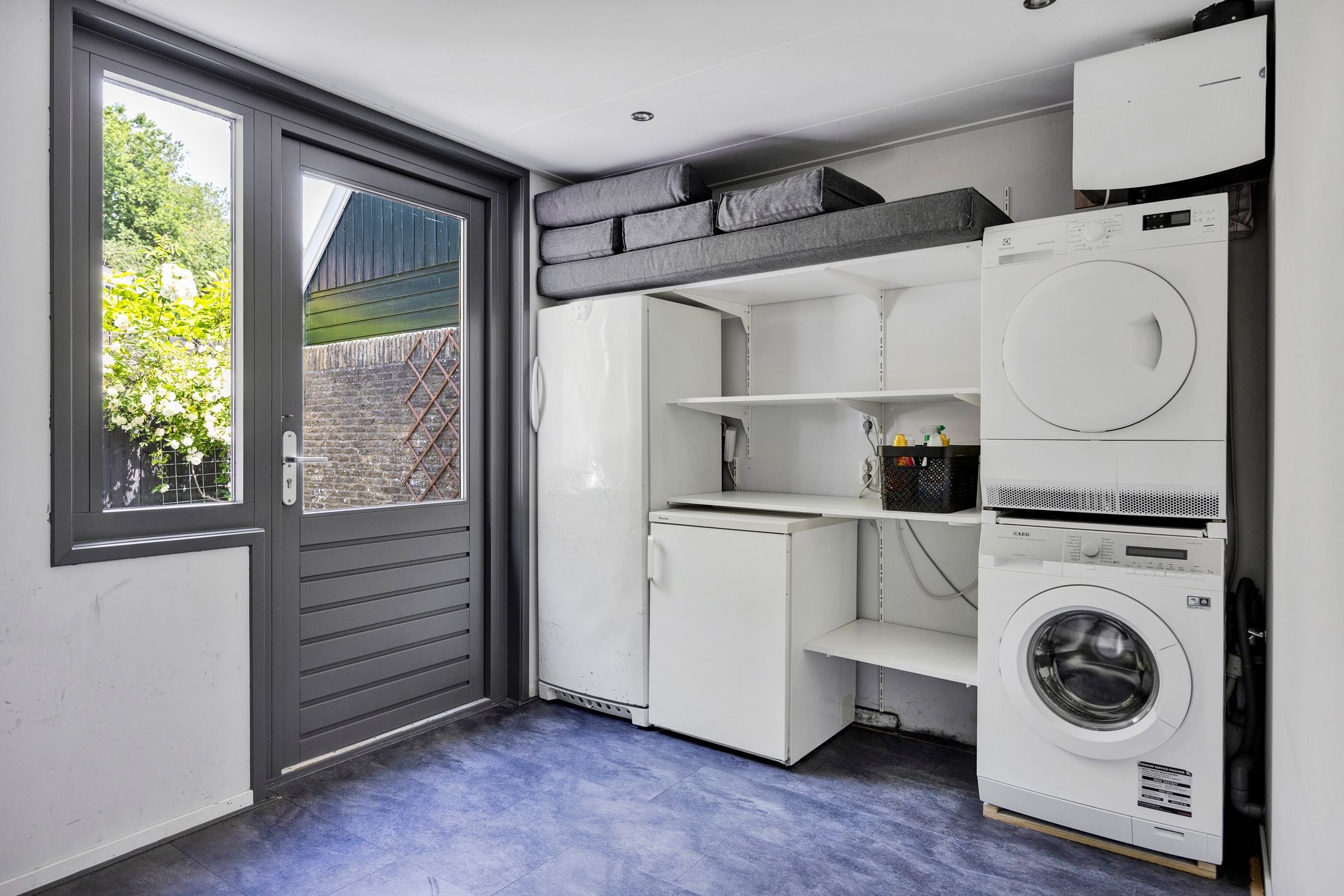 Photo 24 of Dubbelstraat 193