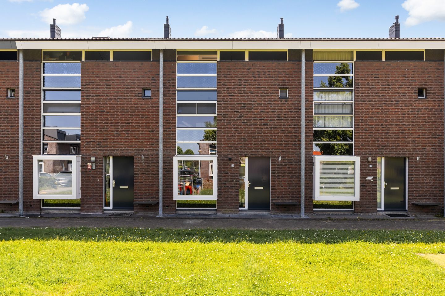 Foto 1 van Zevenblad 16