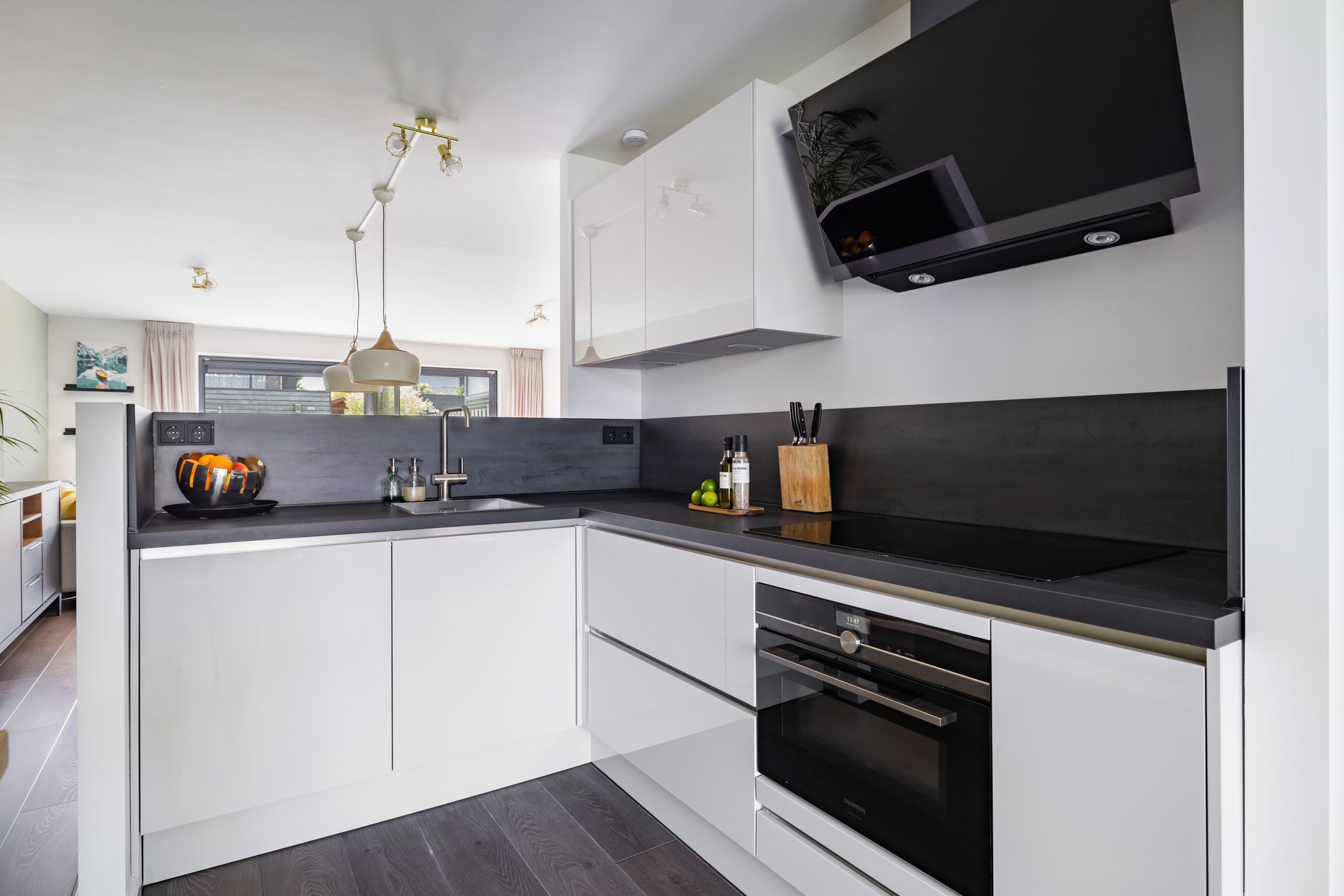 Foto 12 van Zevenblad 16