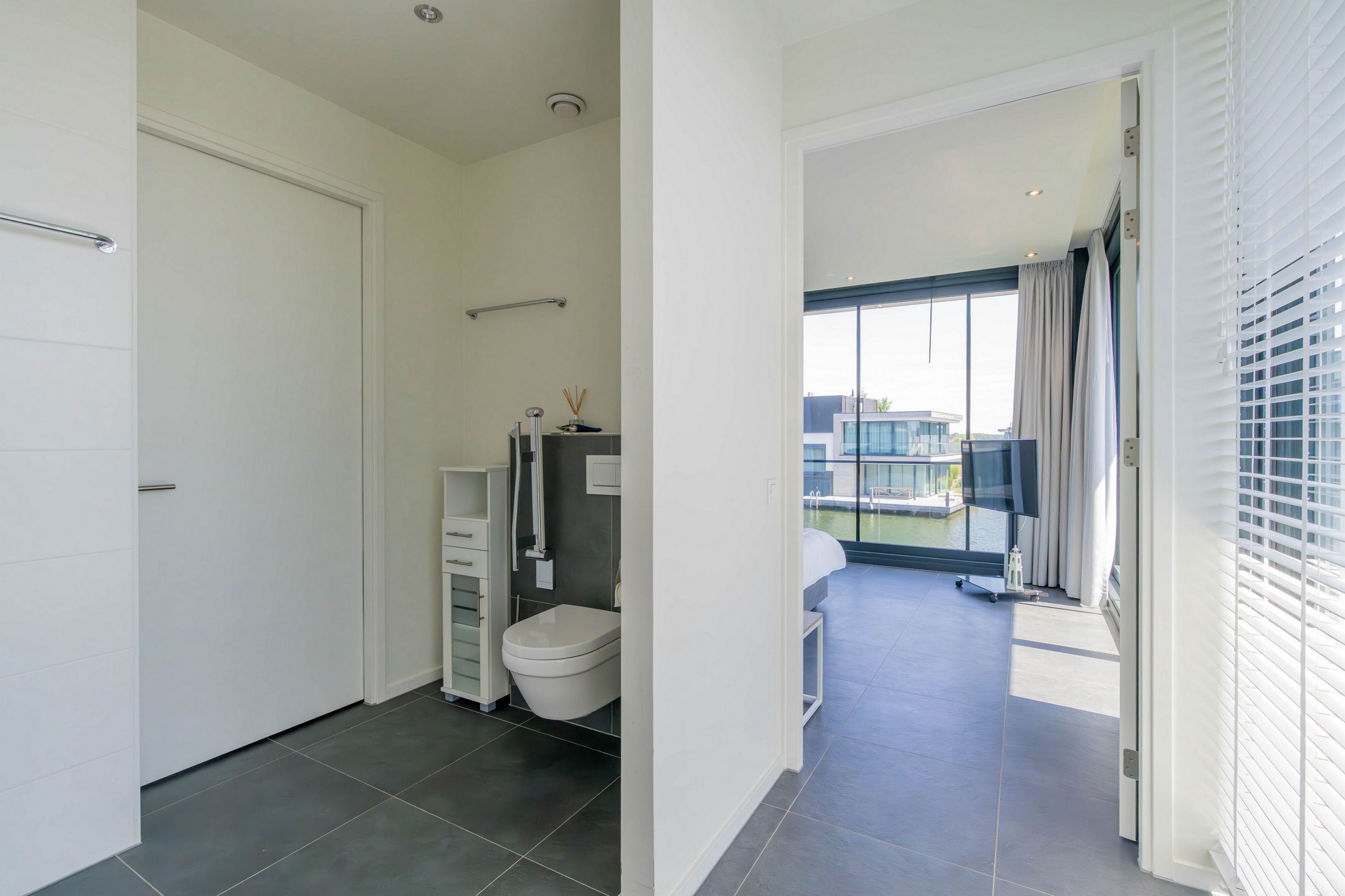 Photo 27 of Langerakpolderweg 15