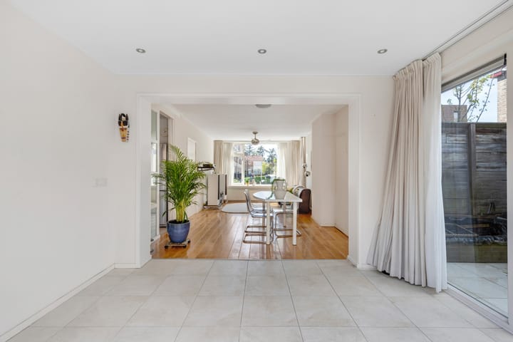 Foto 5 van Van Nijenrodestraat 32