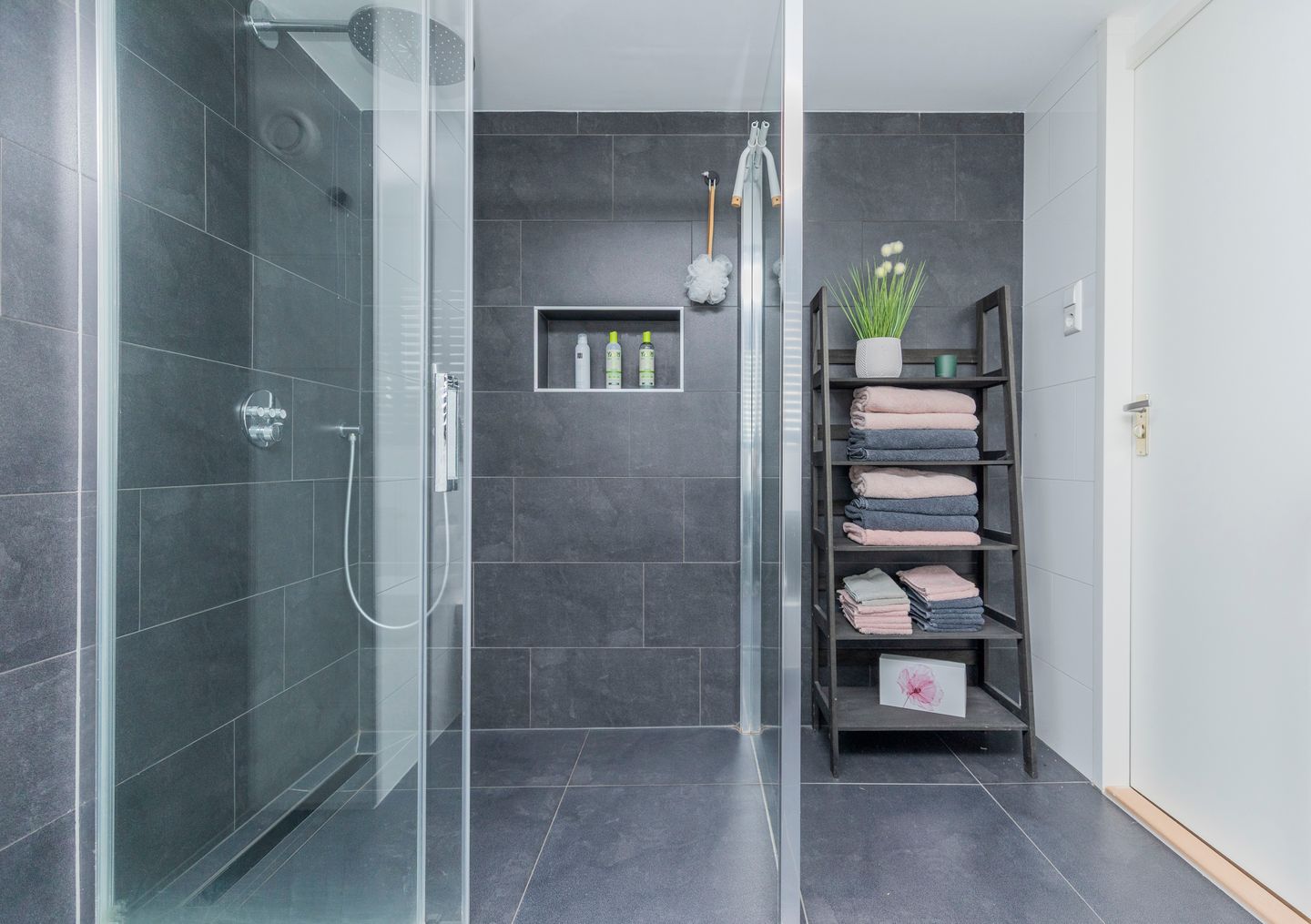 Foto 19 van Schaweg 8