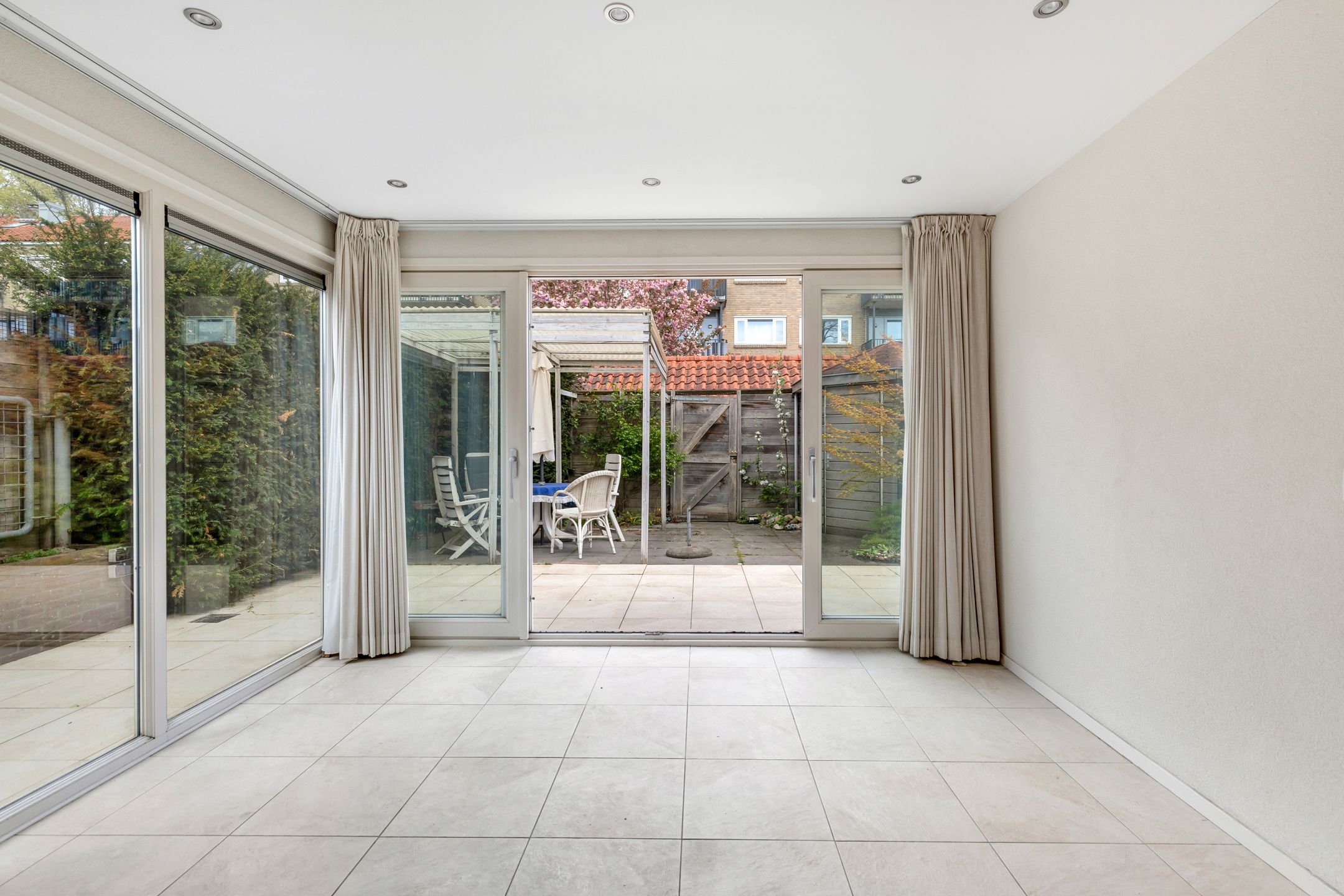 Photo 9 of Van Nijenrodestraat 32