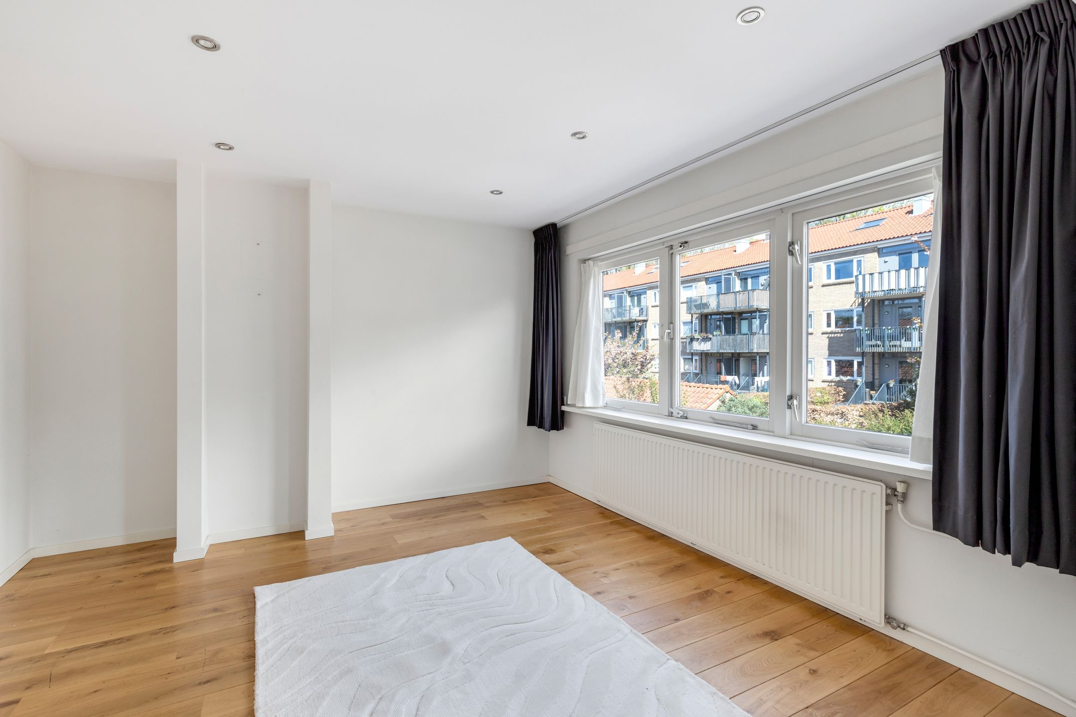 Photo 18 of Van Nijenrodestraat 32