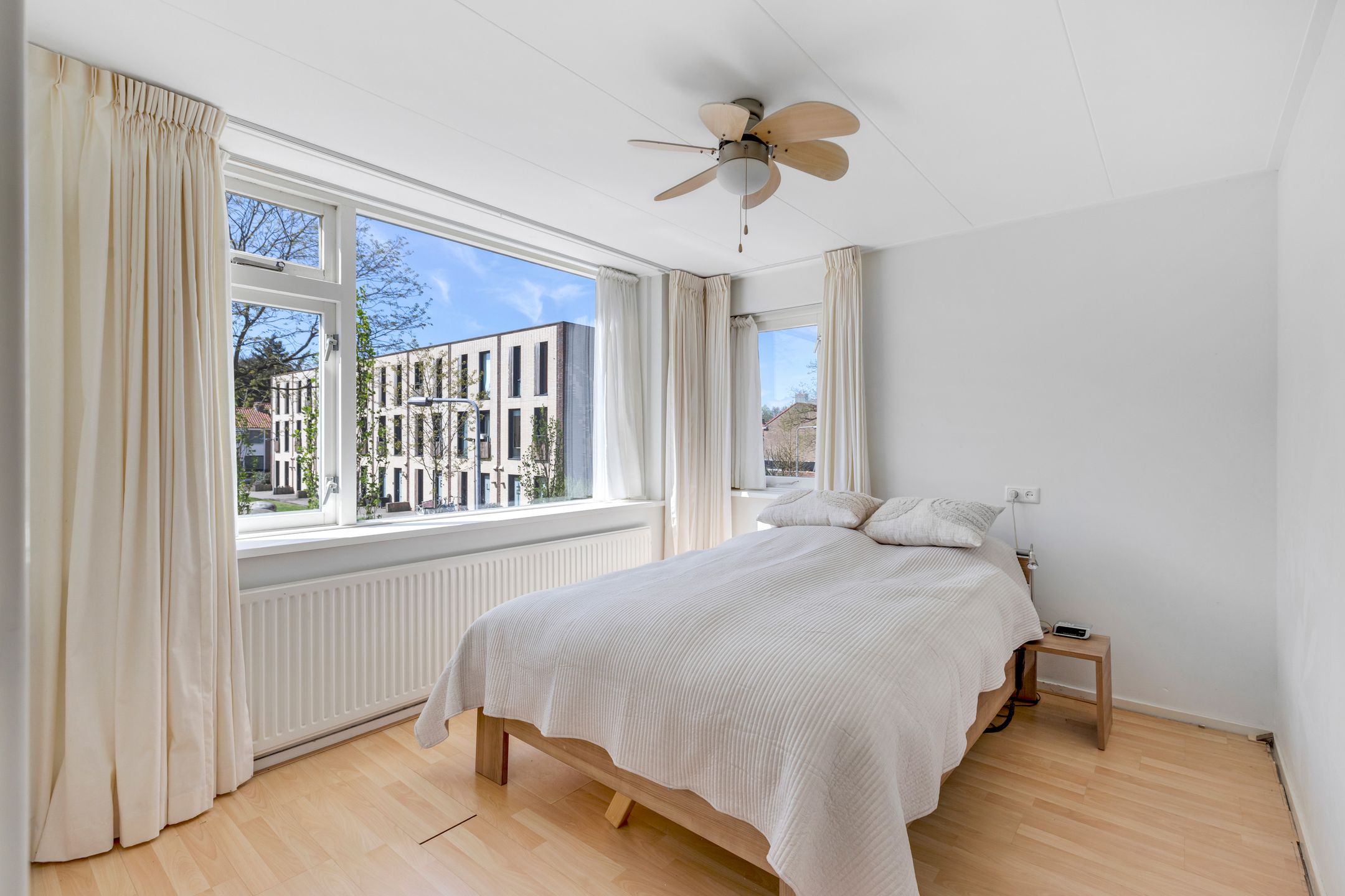 Photo 21 of Van Nijenrodestraat 32