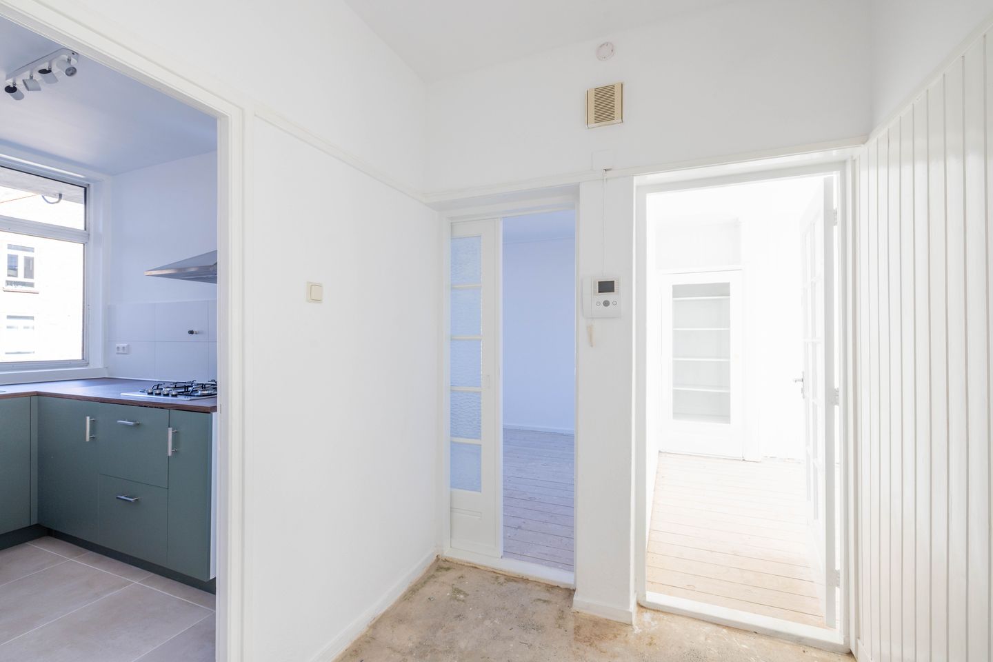 Foto 10 van Herman Robbersstraat 68-C