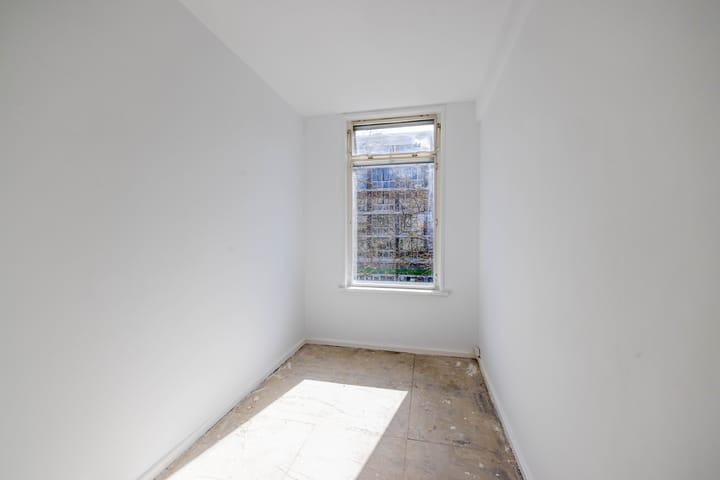 Foto 14 van Herman Robbersstraat 68-C