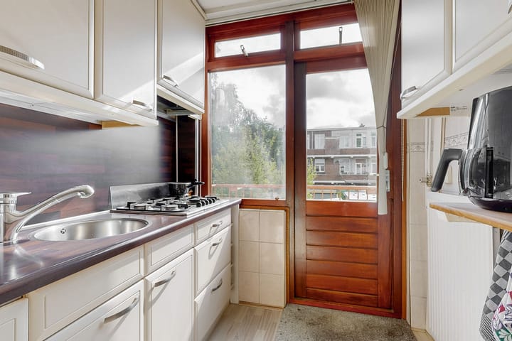 Photo 9 of Maarsbergenstraat 14