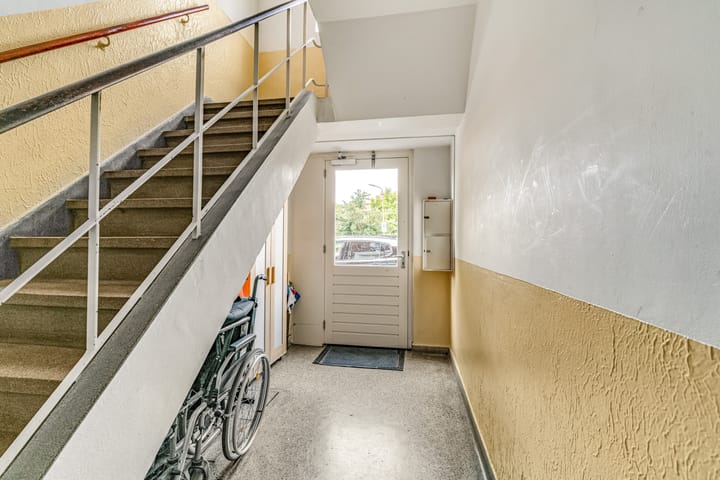 Photo 21 of Maarsbergenstraat 14