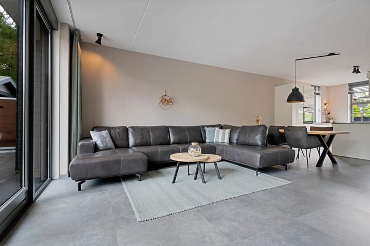 Photo 9 of Samuel de Marezhof 89