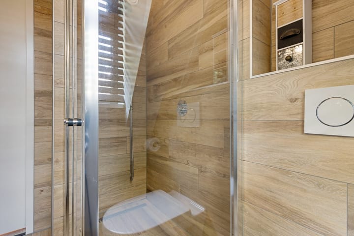 Photo 24 of Samuel de Marezhof 89