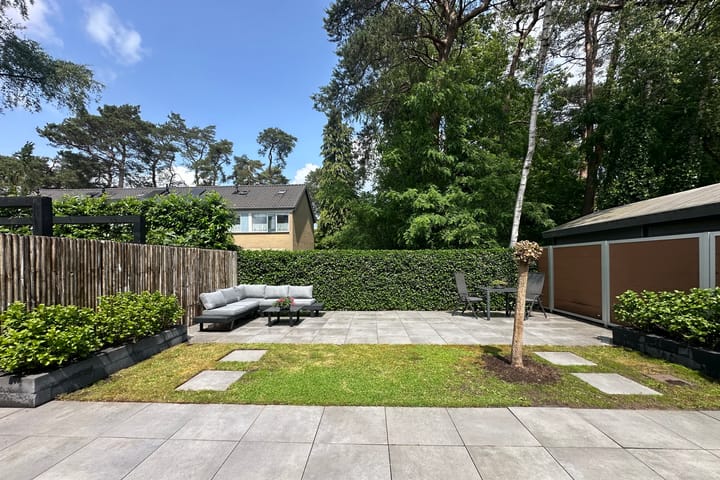 Photo 33 of Samuel de Marezhof 89