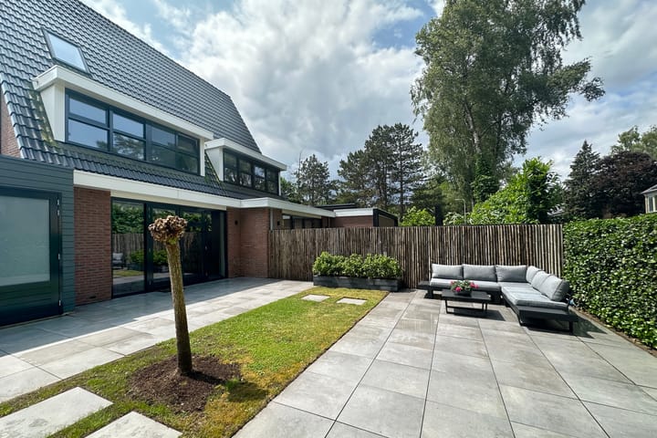 Photo 35 of Samuel de Marezhof 89