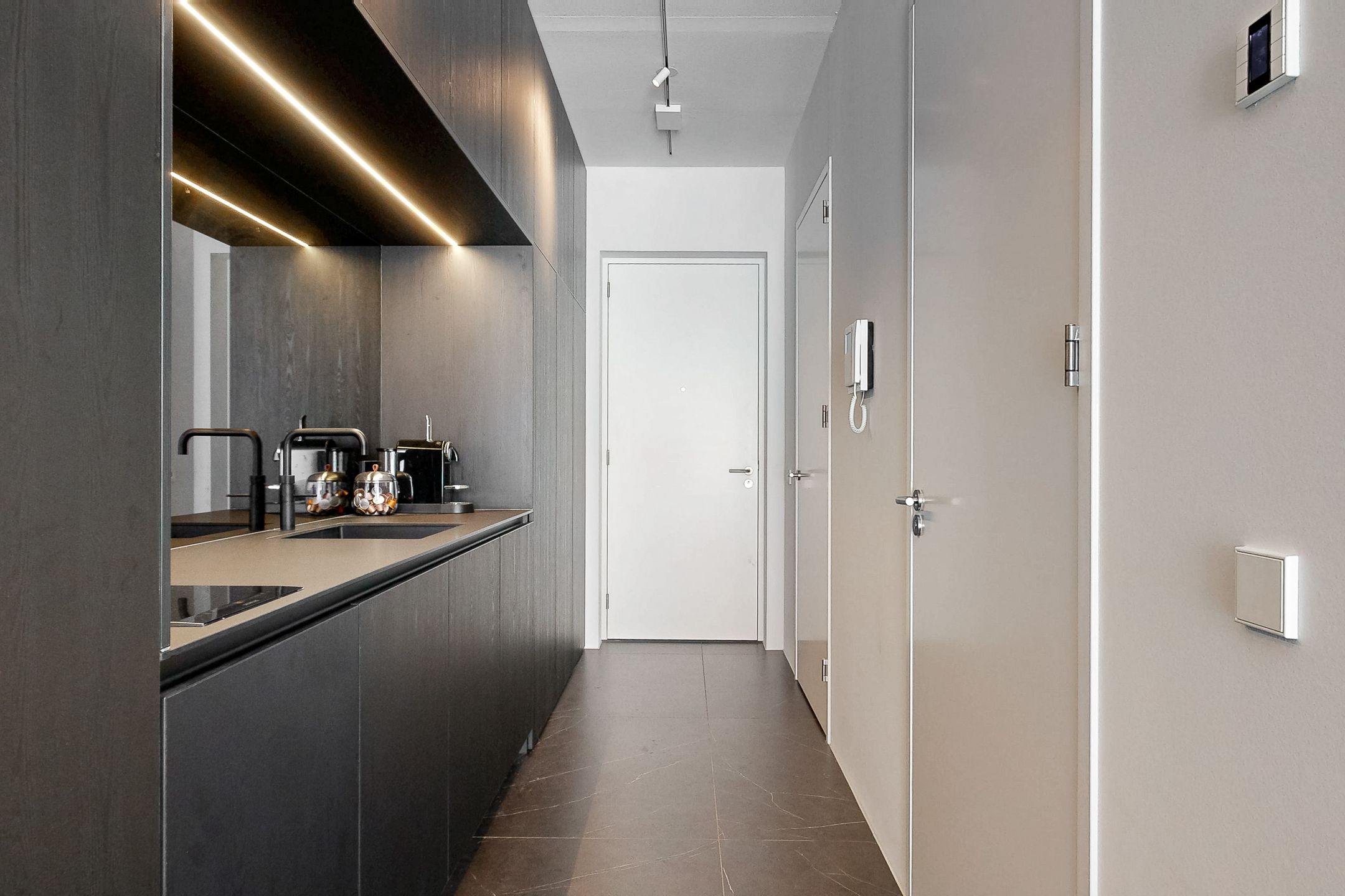 Photo 9 of Gustav Mahlerlaan 19-F