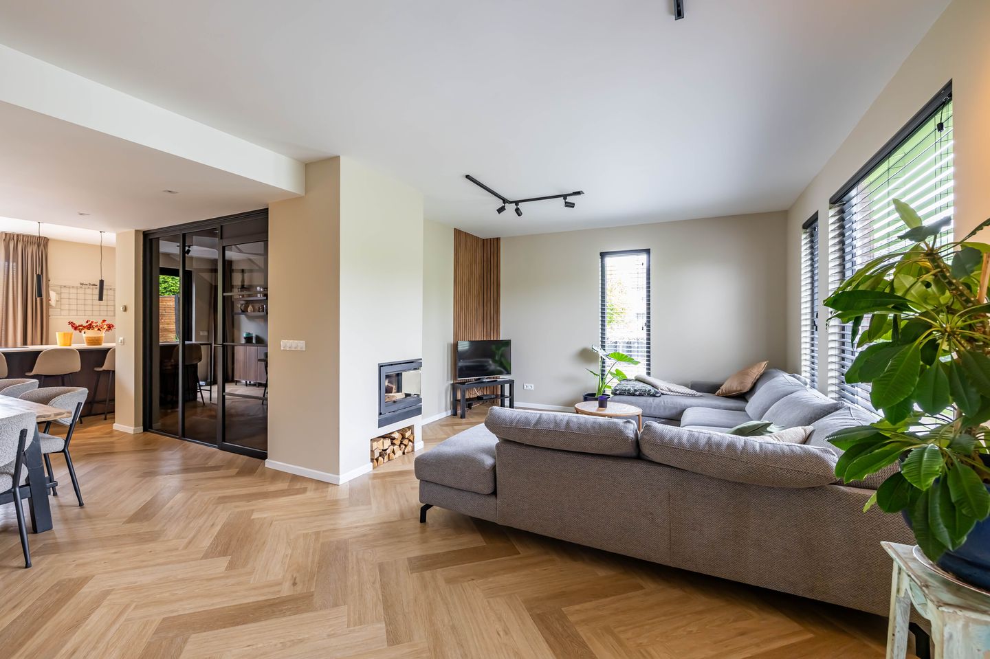 Foto 14 van Hoofdweg 117