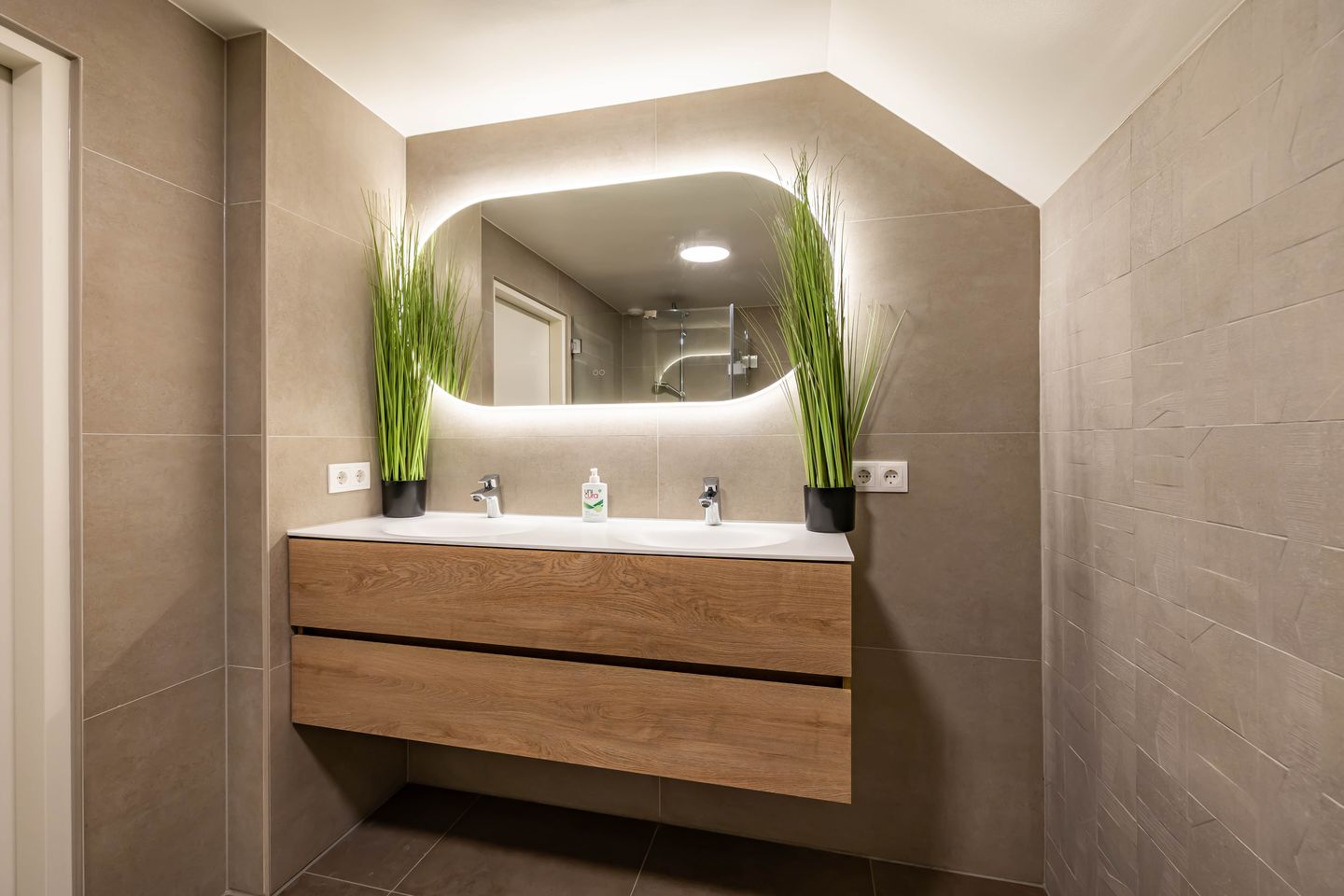 Foto 44 van Hoofdweg 117