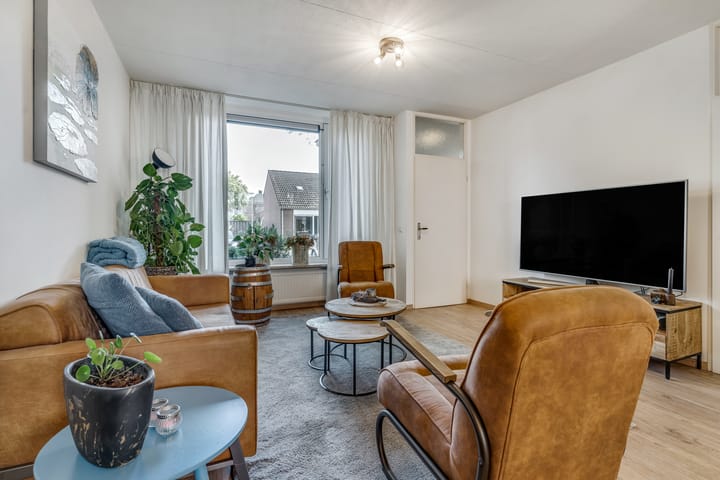 Foto 7 van Beeldsnijdererf 7