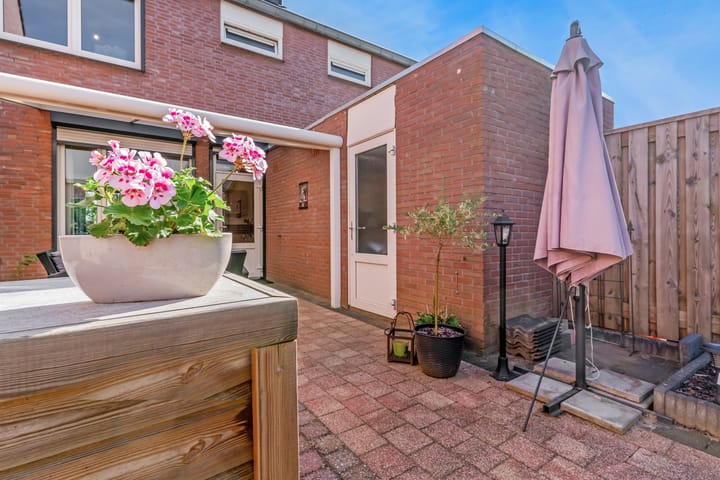 Foto 19 van Beeldsnijdererf 7