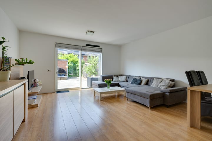 Foto 9 van Korenbloemlaan 8