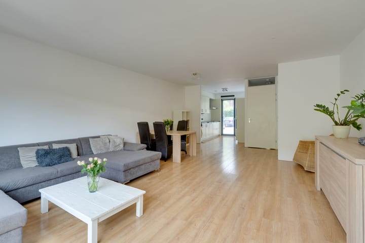 Foto 13 van Korenbloemlaan 8