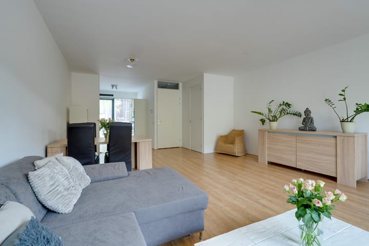 Foto 14 van Korenbloemlaan 8