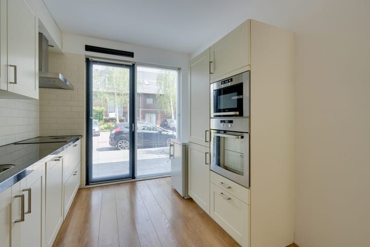 Foto 17 van Korenbloemlaan 8