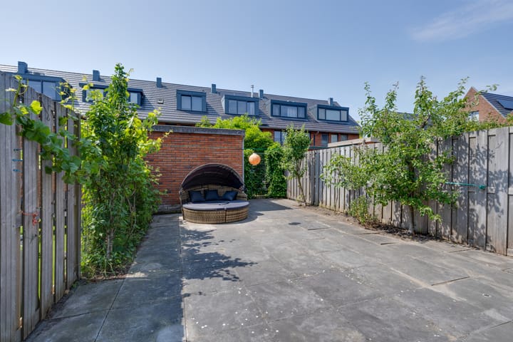 Foto 21 van Korenbloemlaan 8