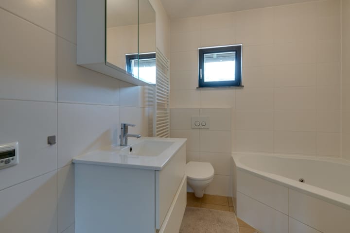 Foto 34 van Korenbloemlaan 8