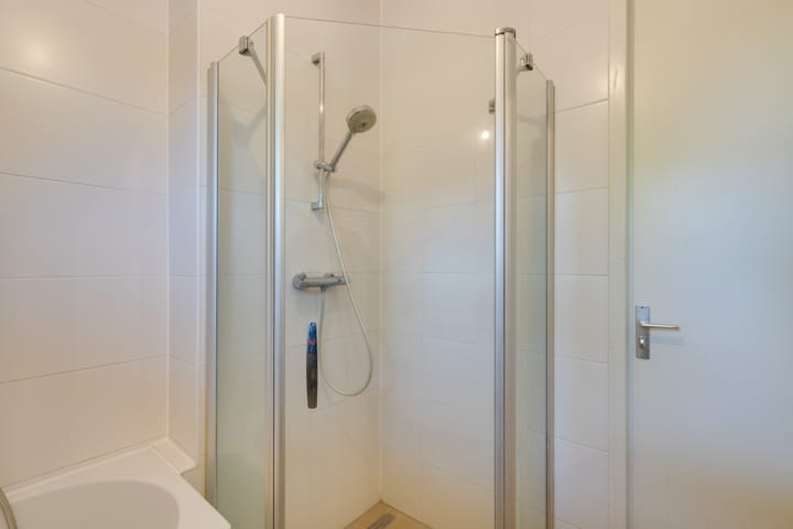 Foto 36 van Korenbloemlaan 8