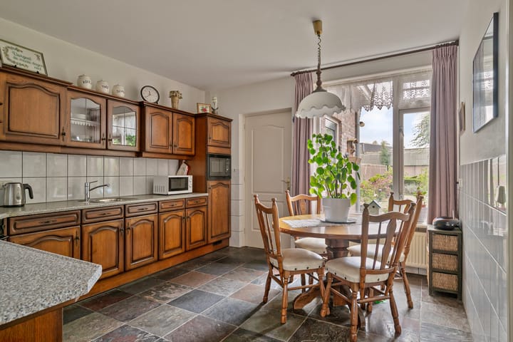 Foto 10 van Weebosserweg 3