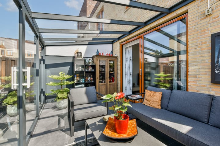 Foto 2 van van De Spiegelstraat 115