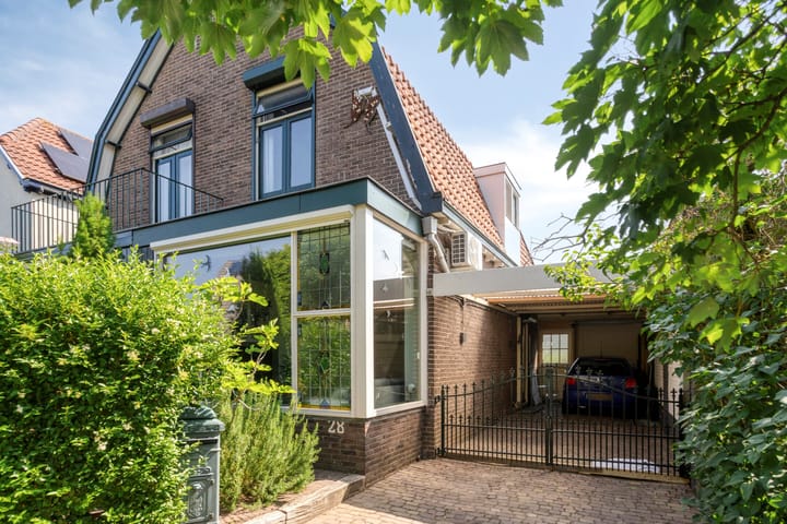 Molenweg 28