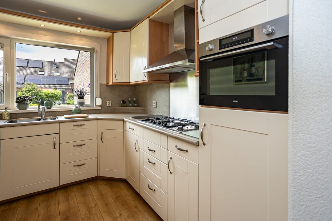 Foto 11 van Hobbemaweg 5