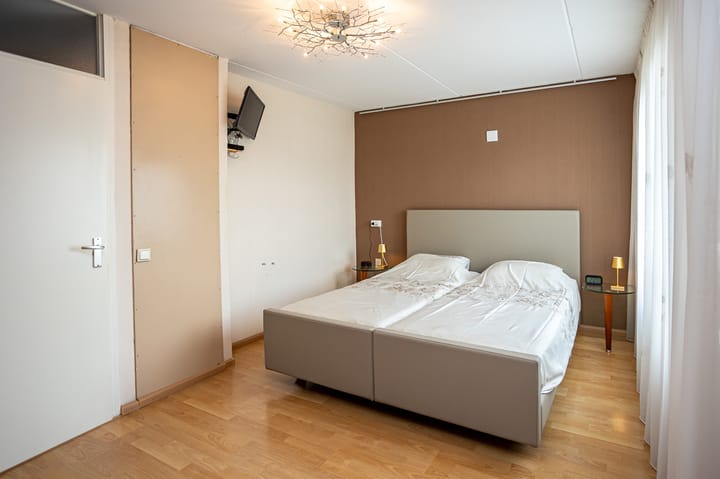 Foto 21 van Hobbemaweg 5