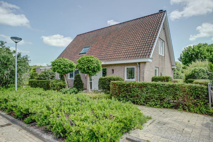 Foto 4 van Vadersgroet 8